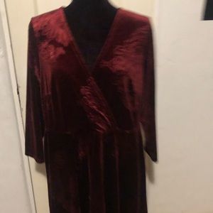 Maroon Torrid Velvet Long Sleeved Mini Dress Size 2(X) with Pockets!